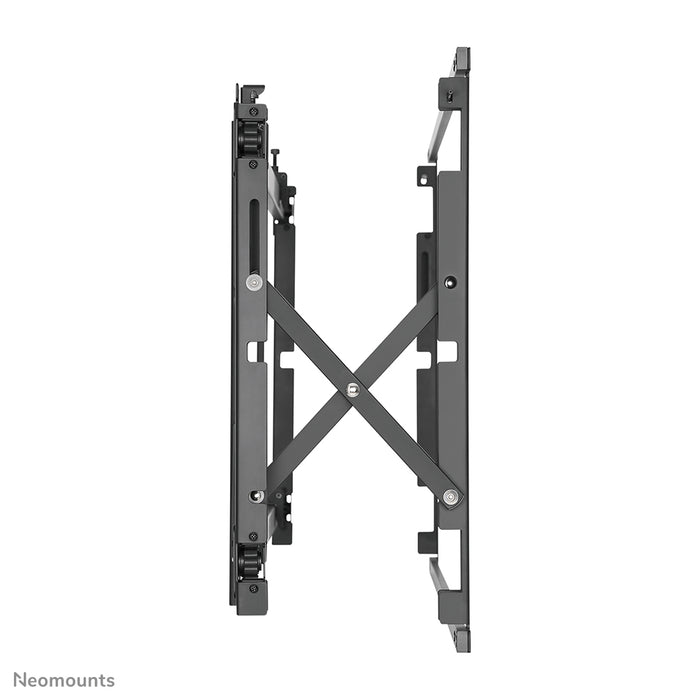 LED-VW1750BLACK is a flat video wall wall mount for screens up to 55 inches (140 cm).